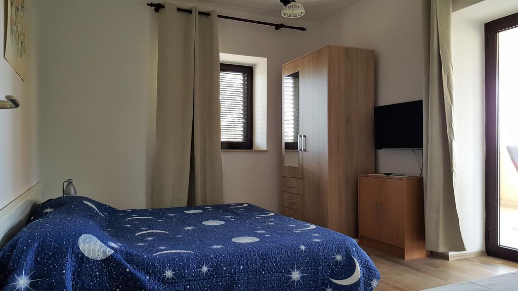 פורץ Apartment Stancija Padovan מראה חיצוני תמונה